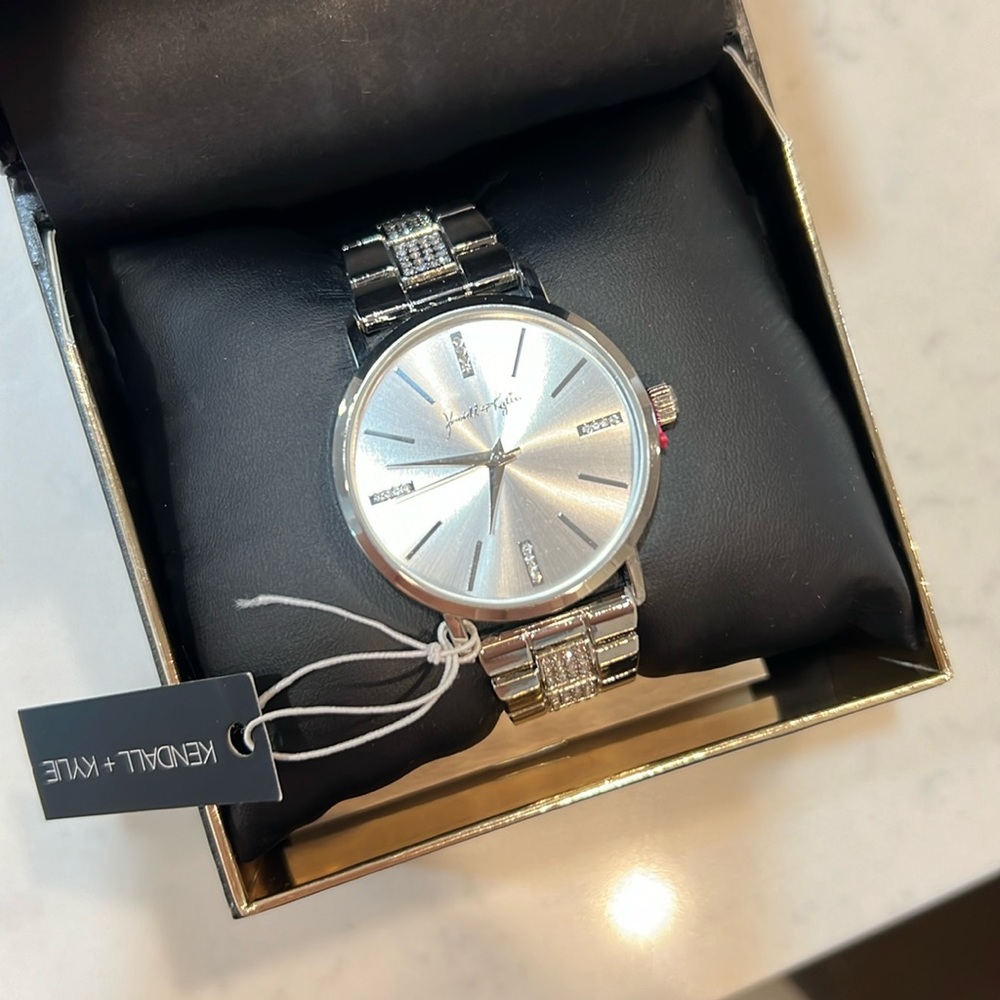 NWT Kendall + Kylie watch